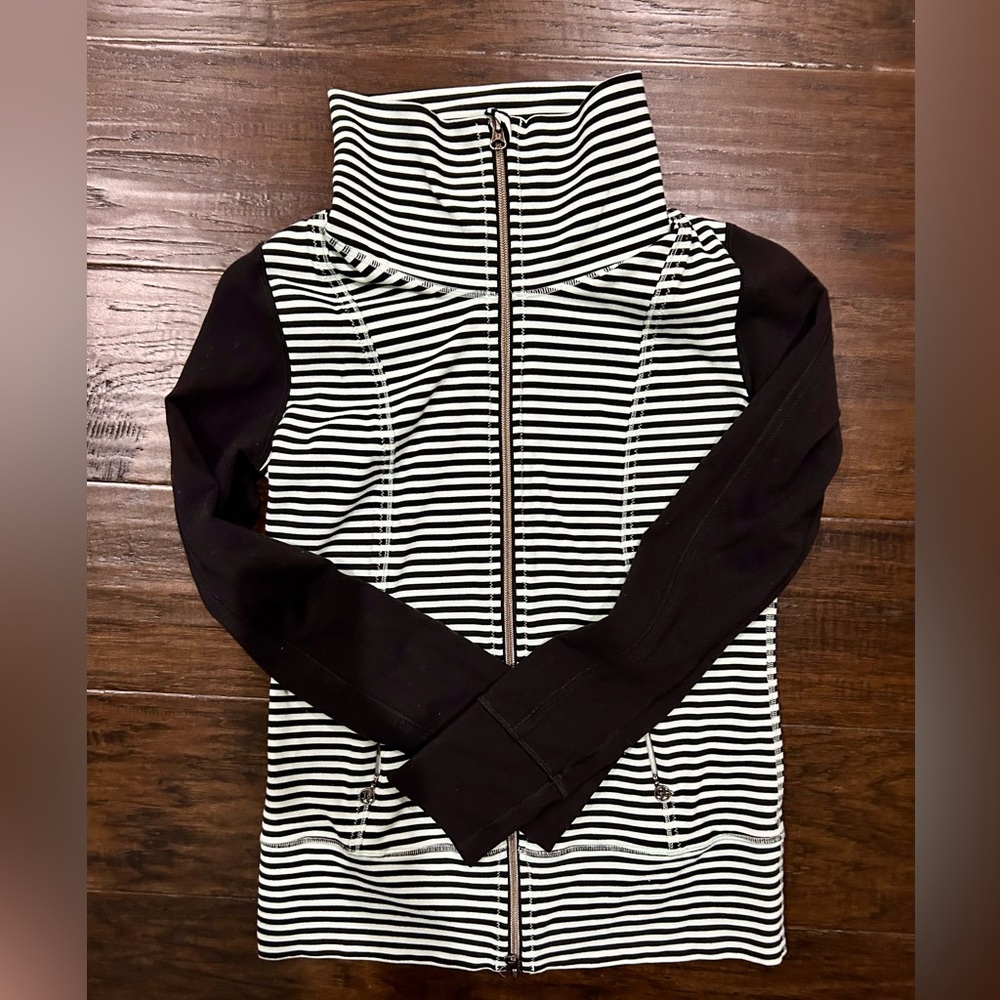 Lululemon zip up jacket